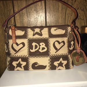 Dooney & Bourke PW480 G7 Pouchette